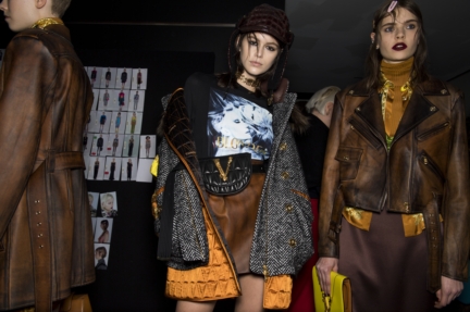 aw19b1-versace-010