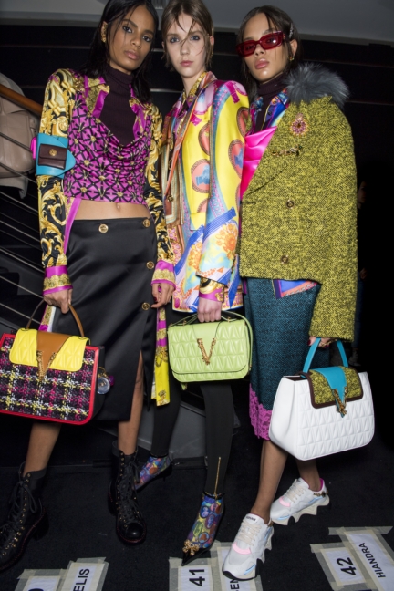 aw19b1-versace-047