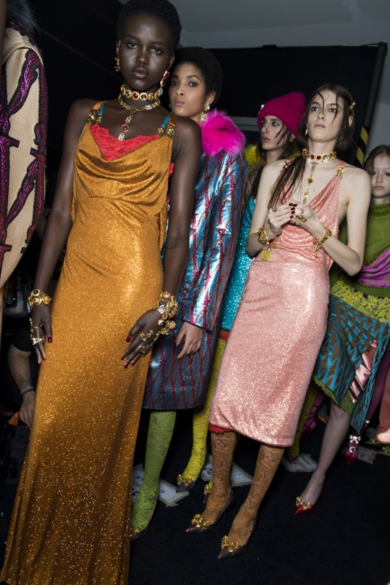 aw19b1-versace-106
