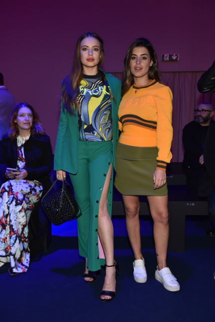 versace_fw17_xenia-tchoumi-aida-domenech