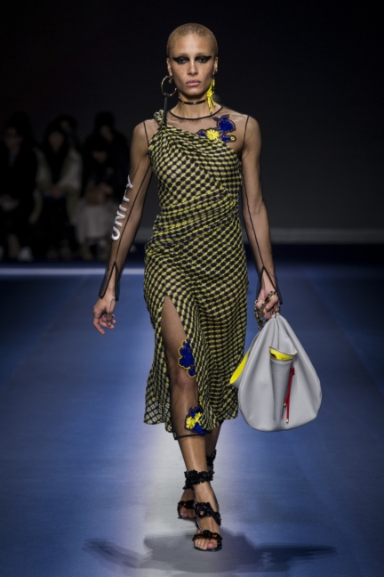 versace_women_fw17-32