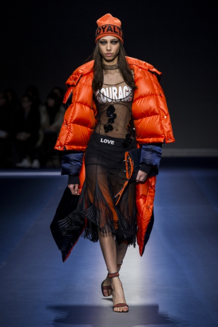 versace_women_fw17-45