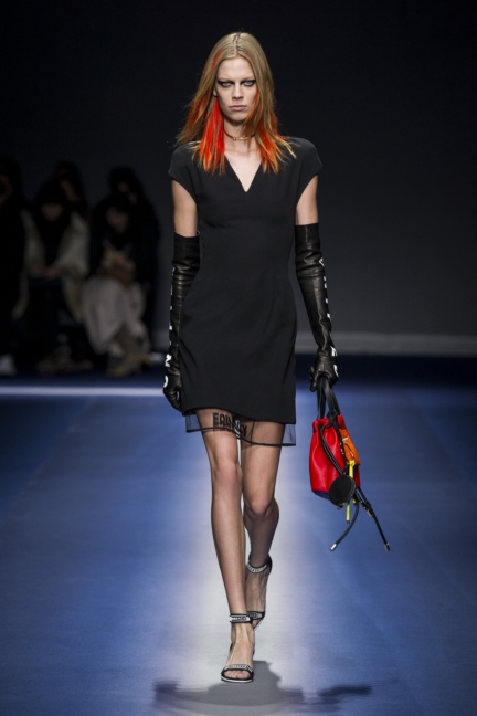 versace_women_fw17-5