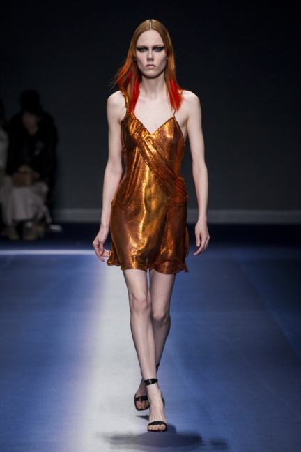 versace_women_fw17-52