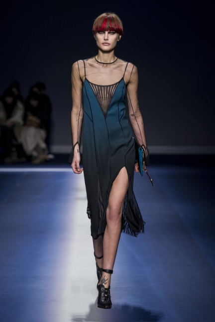 versace_women_fw17-8