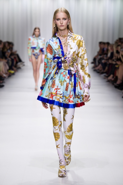 versace_women_ss18-37