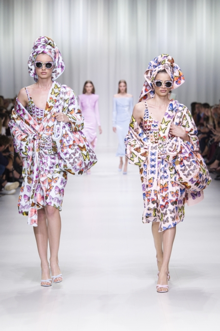 versace_women_ss18-45