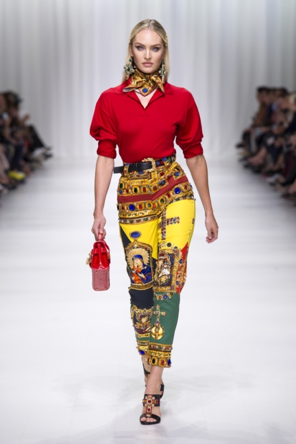 versace_women_ss18-60