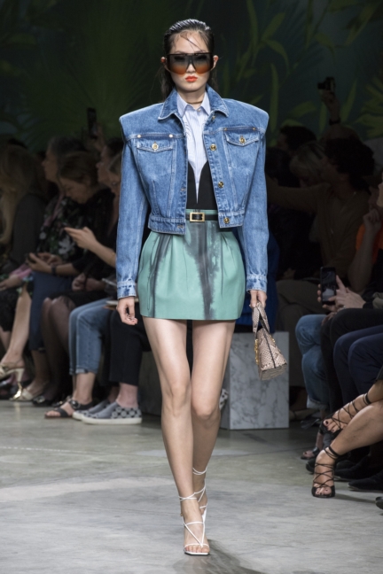 versace-ss20_look-15