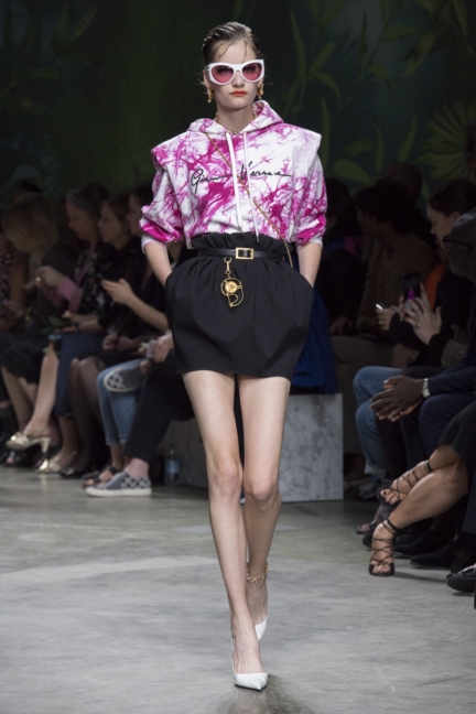 versace-ss20_look-25