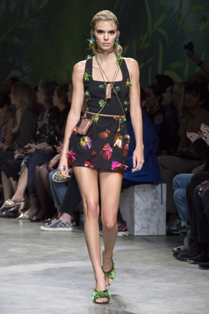 versace-ss20_look-57