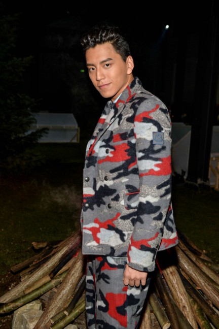 moncler-gamme-bleu-milan-mens-ss-17-14