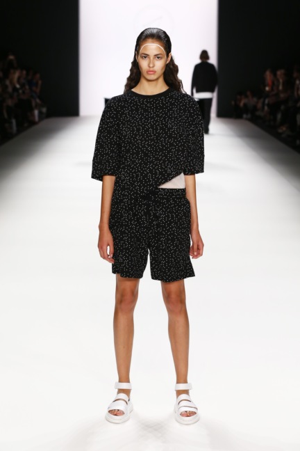 ss-2017_fashion-week-berlin_de_0008_odeur_65387