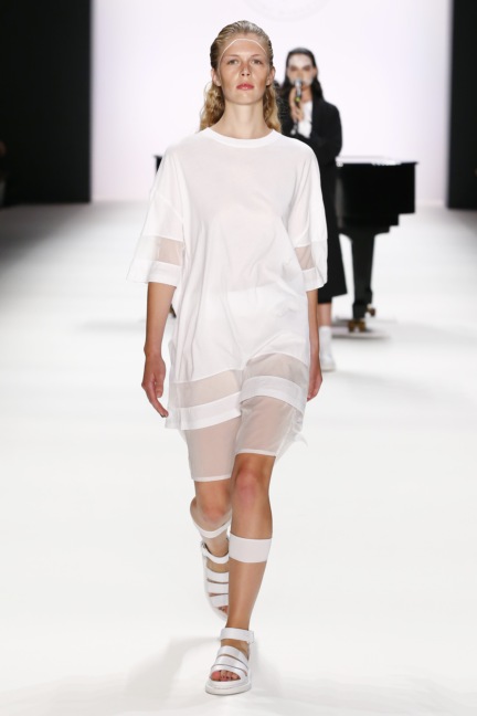 ss-2017_fashion-week-berlin_de_0013_odeur_65382