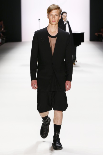 ss-2017_fashion-week-berlin_de_0017_odeur_65378