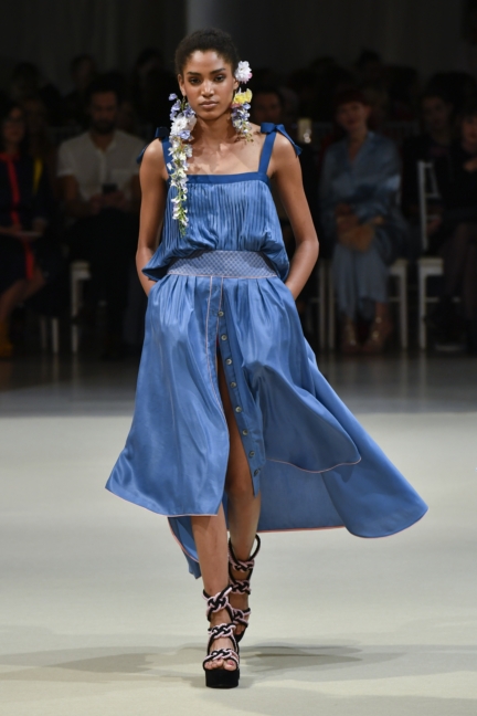 alexis_mabille_ss18_look_09