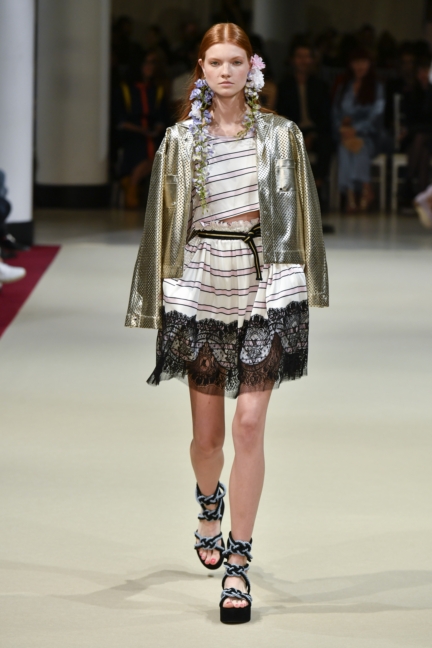 alexis_mabille_ss18_look_30