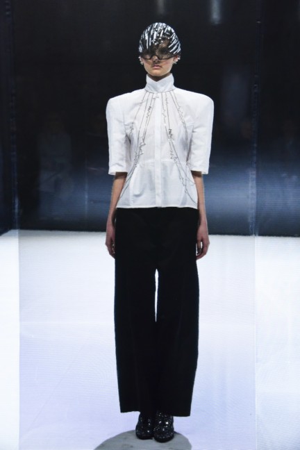 anrealage_16_17aw_noise_0337