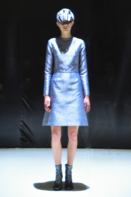 anrealage_16_17aw_noise_0854