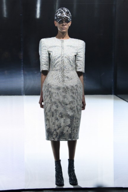 anrealage_16_17aw_noise_1042