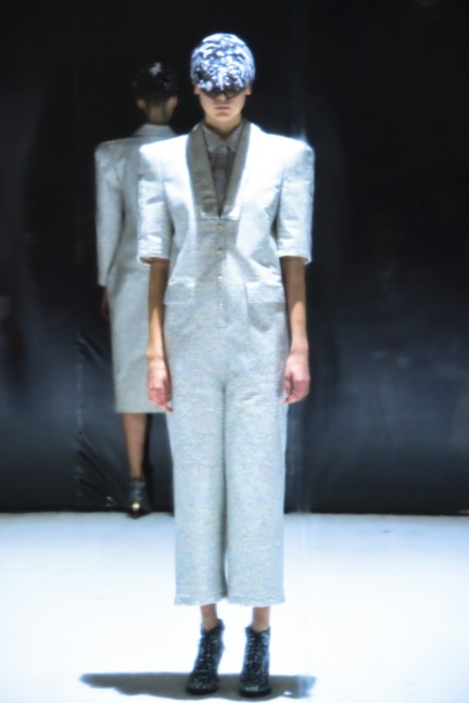 anrealage_16_17aw_noise_1178