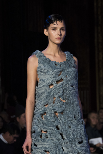 0_anrealage_aw17_opening_02b