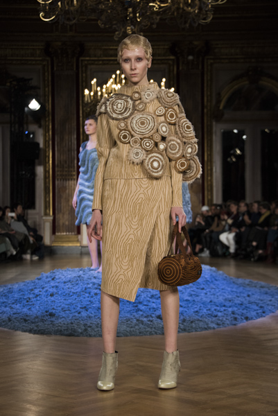 anrealage_aw17_look_13a