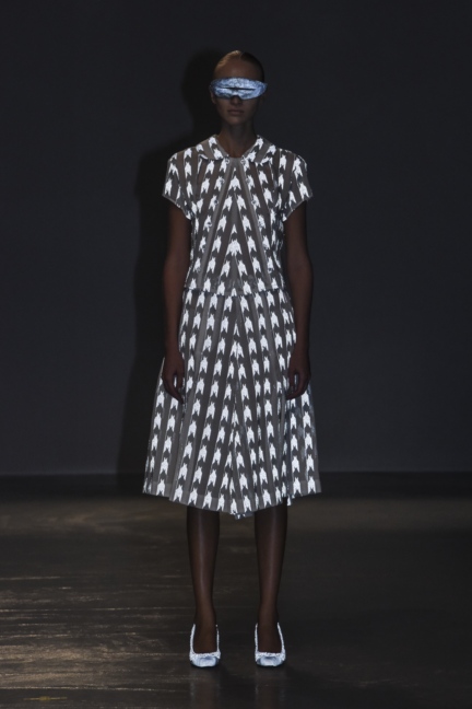 anrealage-paris-fashion-week-spring-summer-2016-19