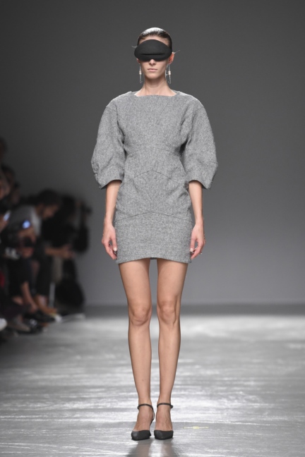 anrealage-paris-fashion-week-spring-summer-2016-30