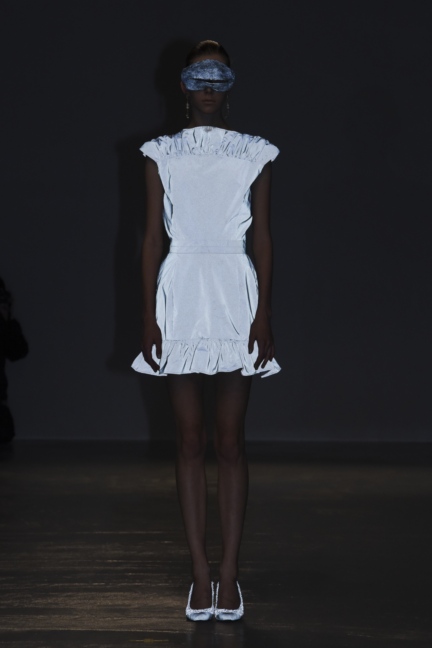 anrealage-paris-fashion-week-spring-summer-2016-35