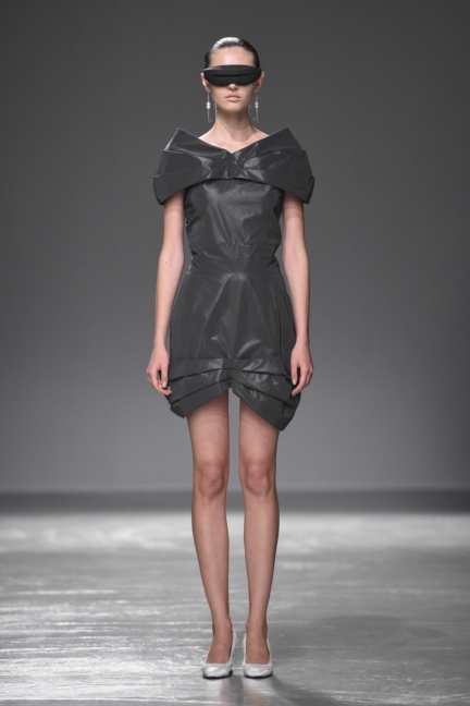 anrealage-paris-fashion-week-spring-summer-2016-38