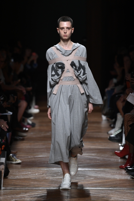 anrealage_ss18_look-15