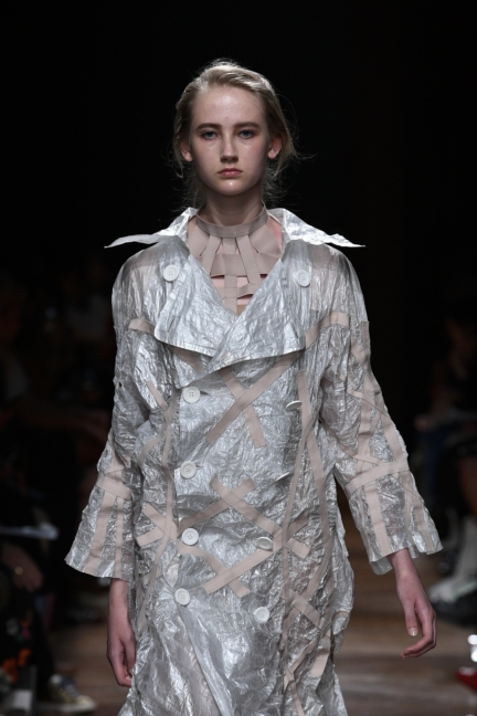 anrealage_ss18_look-26