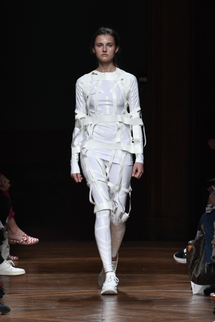 anrealage_ss18_look-61