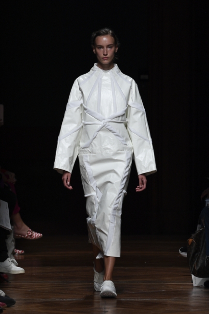 anrealage_ss18_look-64