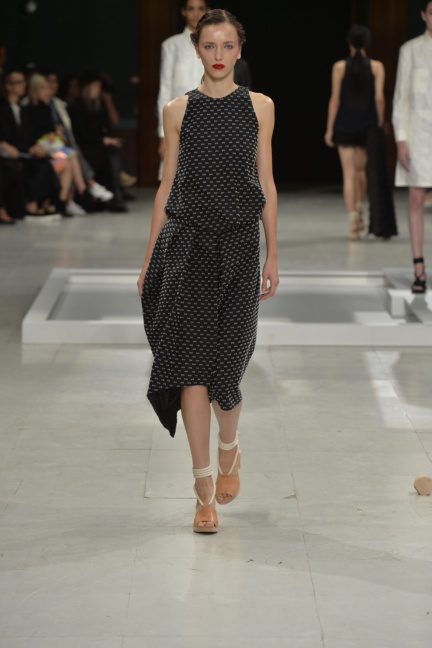 chalayan-paris-fashion-week-spring-summer-2015-29