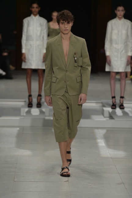 chalayan-paris-fashion-week-spring-summer-2015-3
