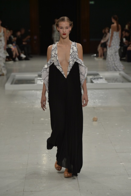 chalayan-paris-fashion-week-spring-summer-2015-41