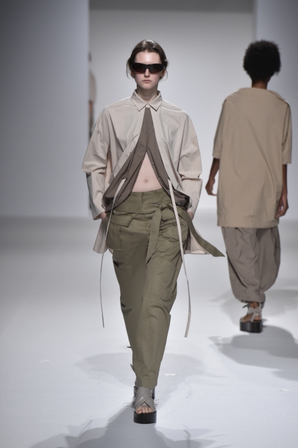 chalayan-look-19