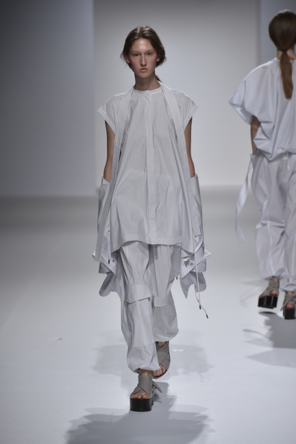 chalayan-look-3