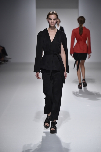 chalayan-look-31