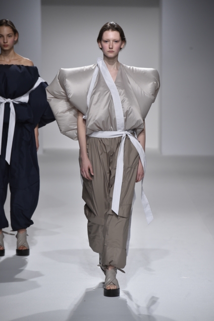 chalayan-look-44