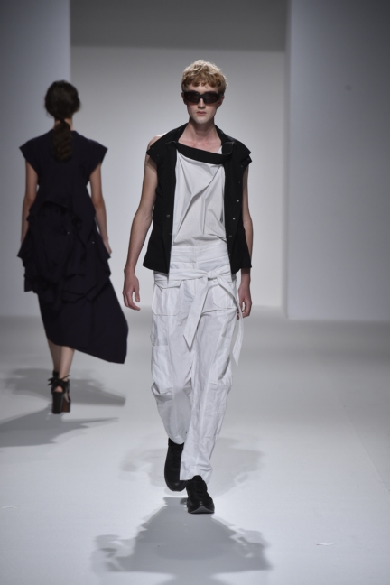 chalayan-look-7