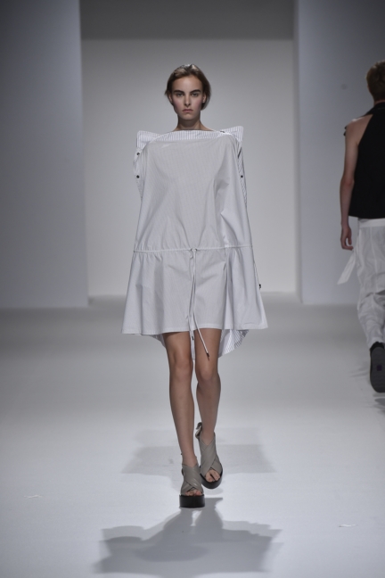 chalayan-look-8