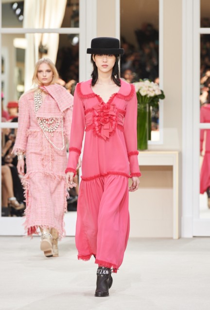 chanel-paris-fashion-week-autumn-winter-2016-runway-13