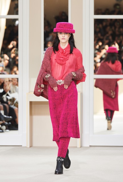 chanel-paris-fashion-week-autumn-winter-2016-runway-3