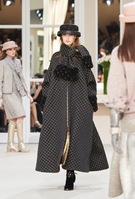chanel-paris-fashion-week-autumn-winter-2016-runway-37