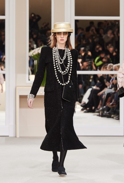 chanel-paris-fashion-week-autumn-winter-2016-runway-54