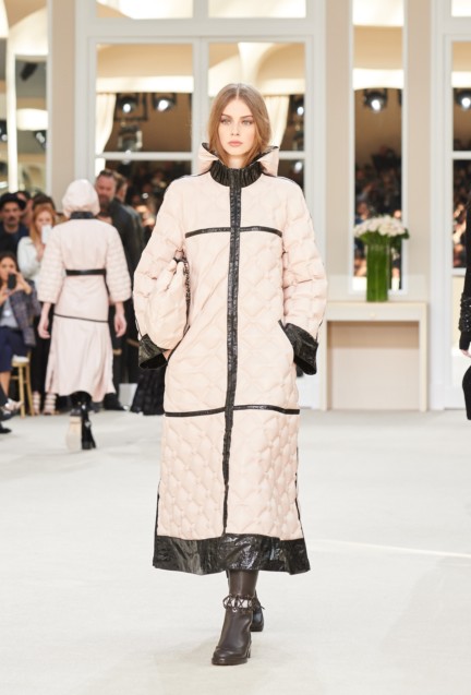 chanel-paris-fashion-week-autumn-winter-2016-runway-55