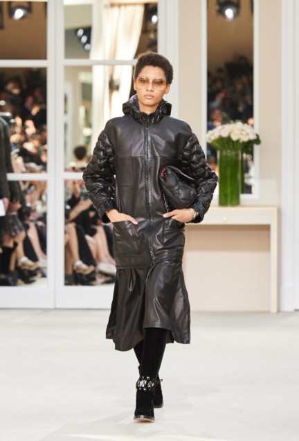chanel-paris-fashion-week-autumn-winter-2016-runway-57